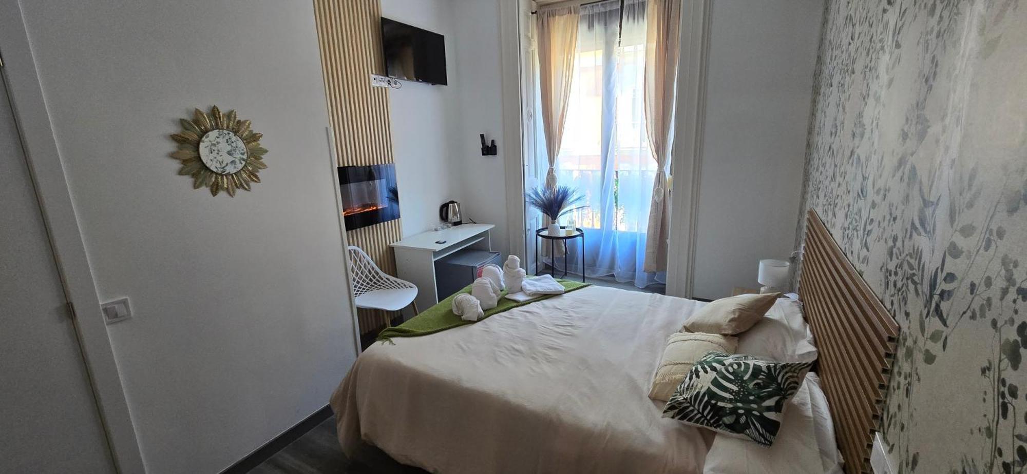 Habitaciones Universal Madrid Exterior photo