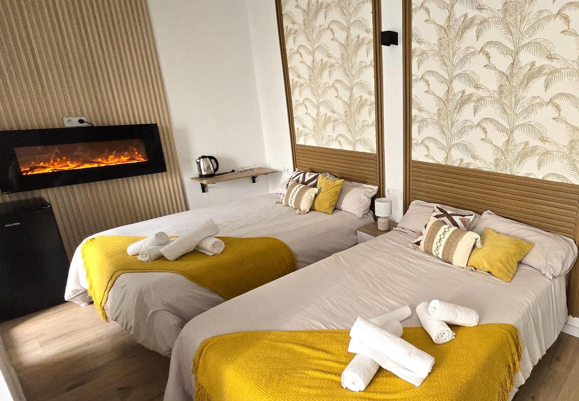 Habitaciones Universal Madrid Exterior photo