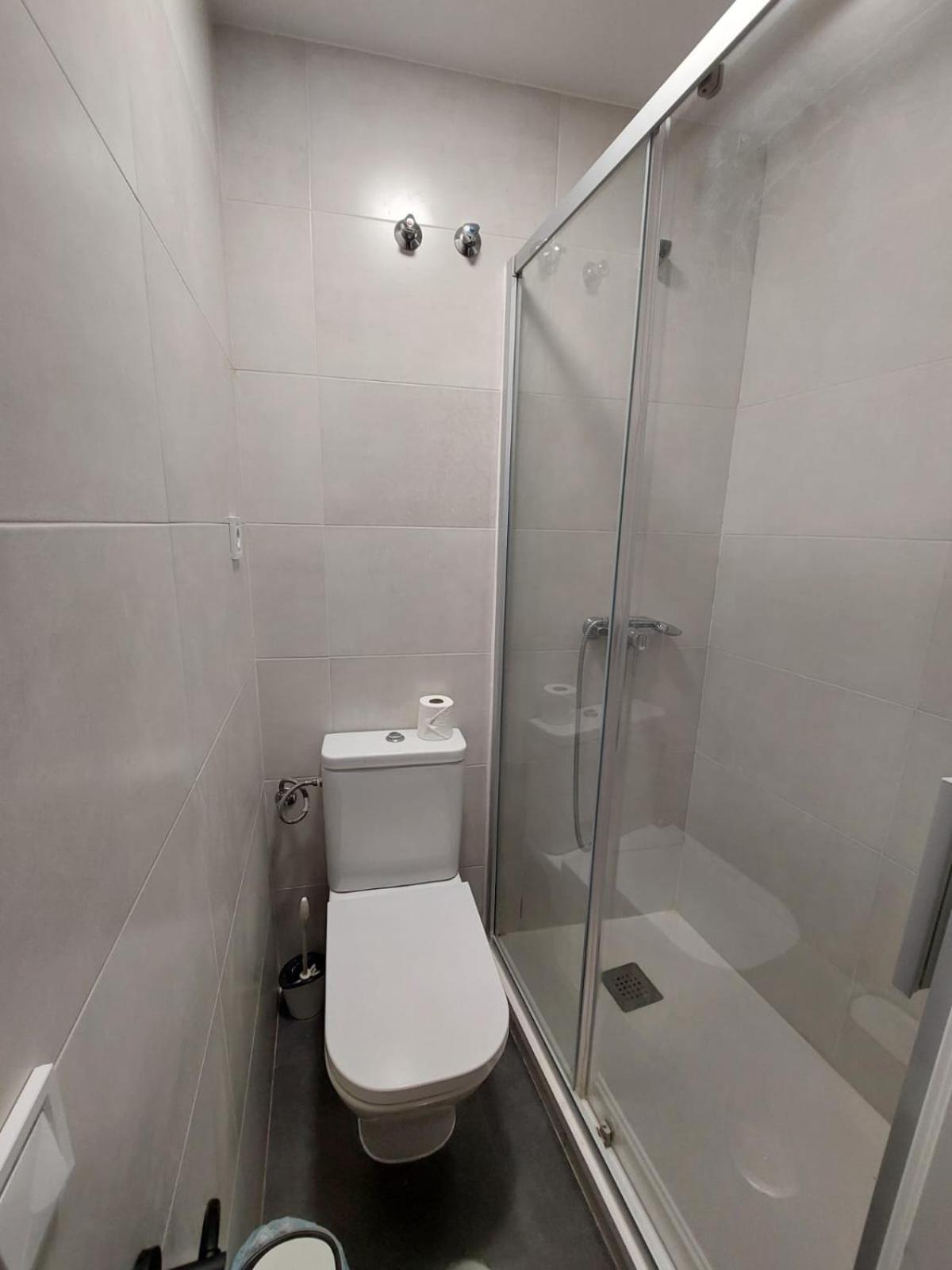 Habitaciones Universal Madrid Exterior photo