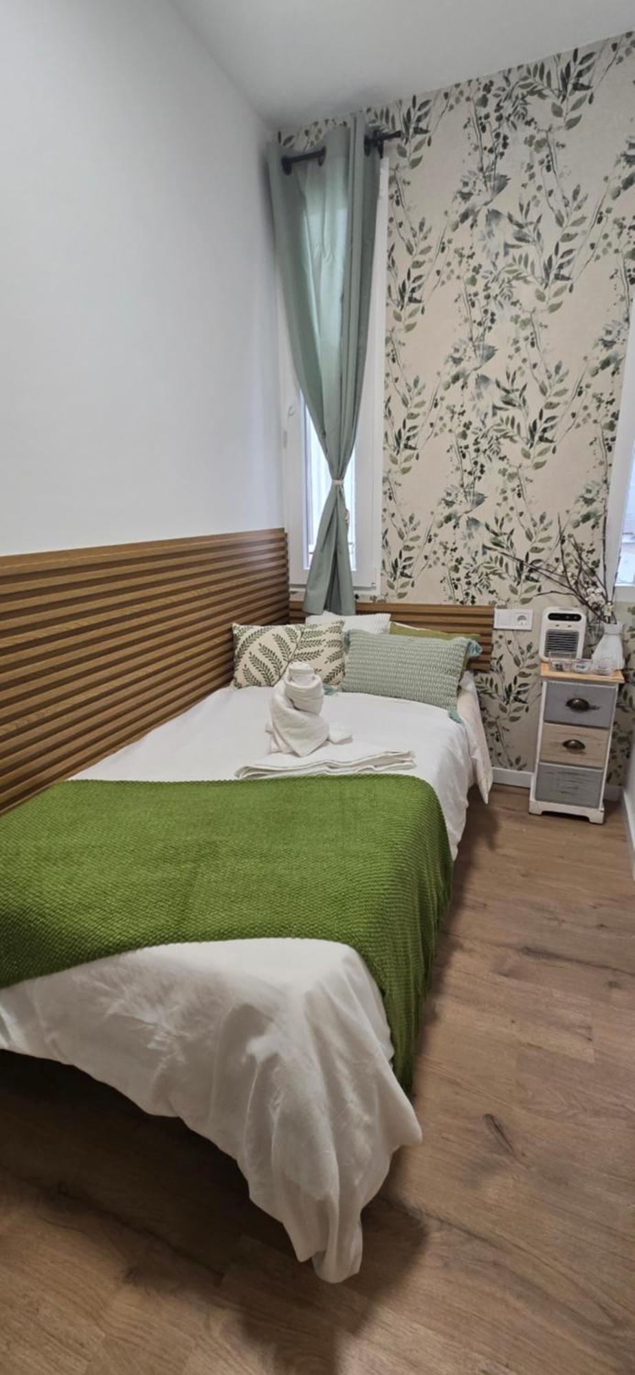 Habitaciones Universal Madrid Exterior photo
